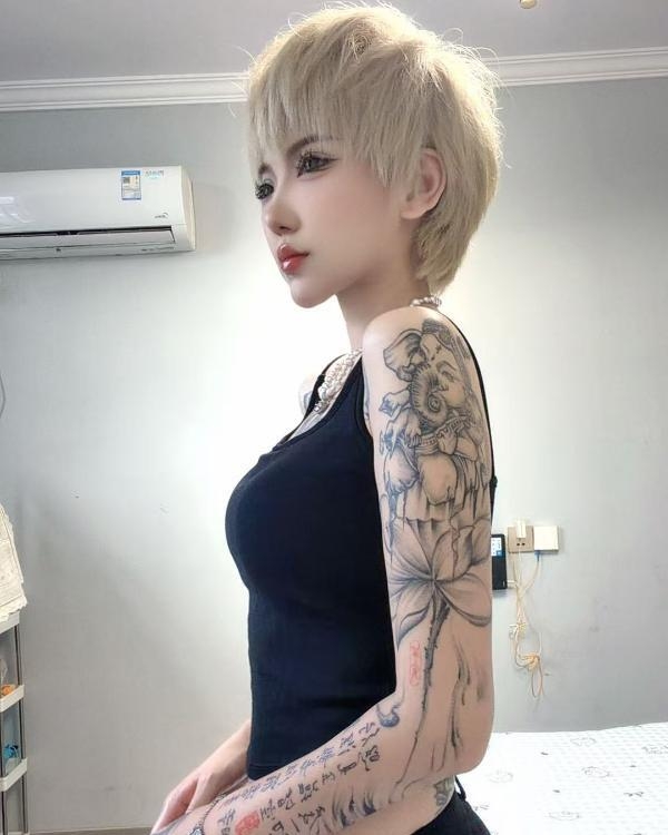 吴中纹身小姐姐