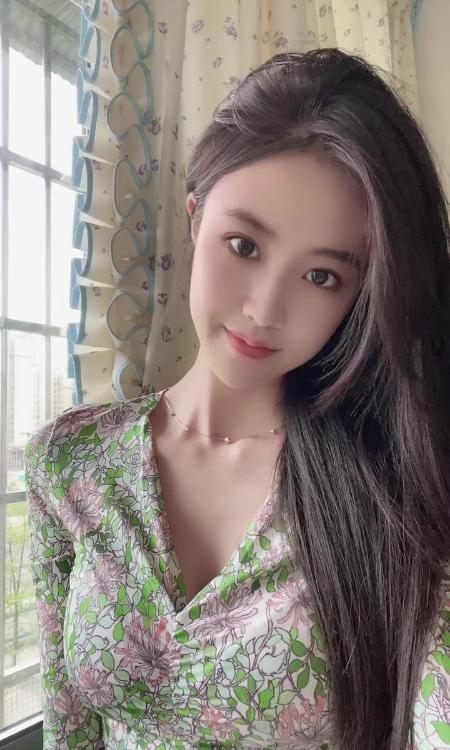 太原反差感骚妹